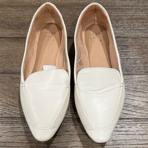 a new day Cream Women's Loafers
